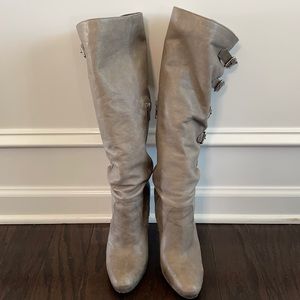 Women’s Gray Buckle Boots (0086)